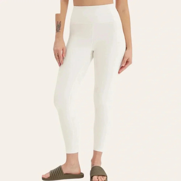 girlfriend collective Pants - NWT Girlfriend Collective high rise compressive leggings Ivory XS 28.5”